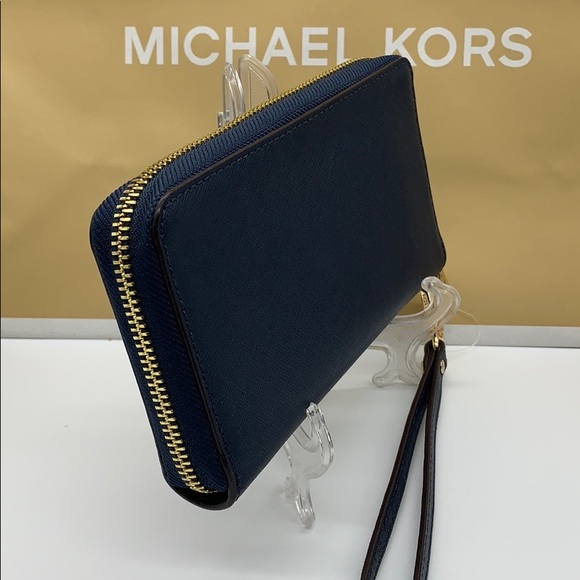 Michael Kors Jet Set Travel LG FLAT MF PHN CASE - Picture 3 of 16